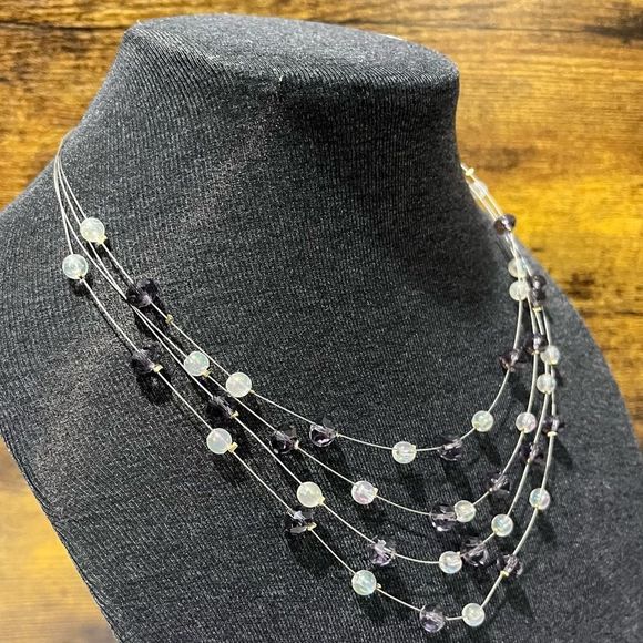 Avon Layered Necklace w/ Earrings - Picture 6 of 10